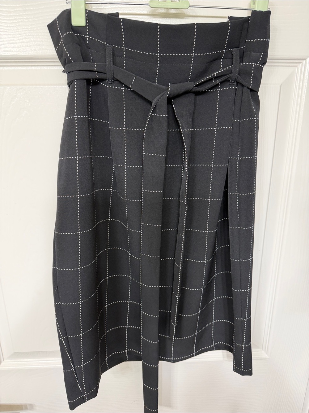 Liz Claiborne Black Windowpane Midi Skirt with Tie Belt